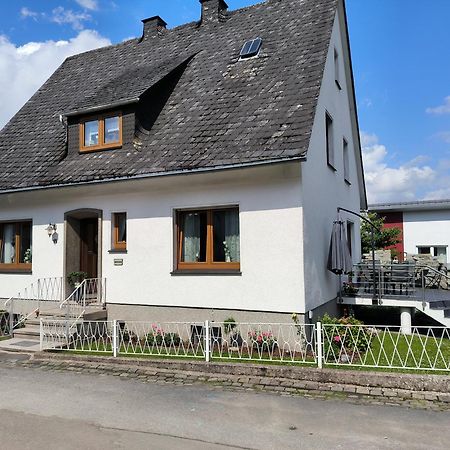 Ferienwohnung Marisa'S Sauerlandtraeumchen Brilon Exterior foto